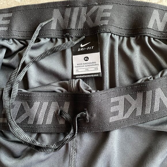 Nike Men's Dri-Fit Athletic Shorts Dark Grey, Size XL - Picture 3 of 7